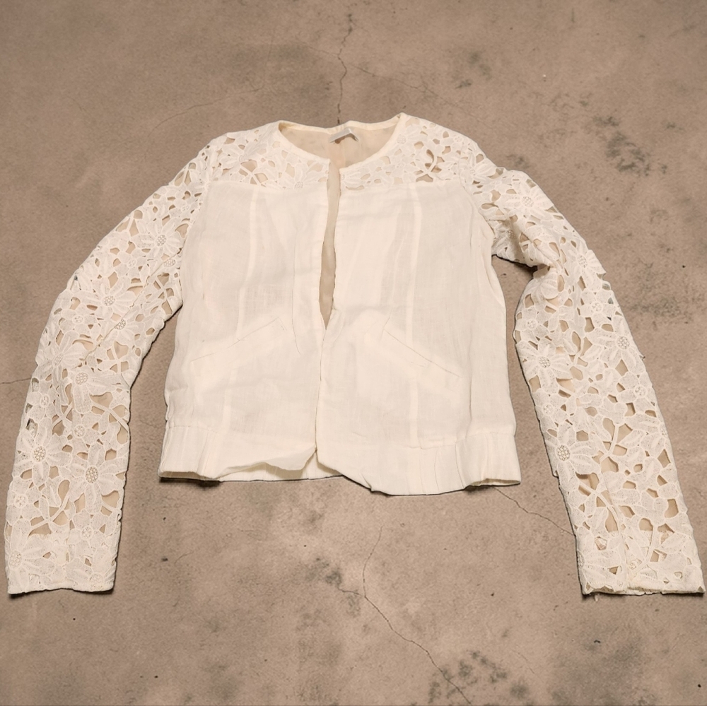Light Linen Summer Jacket With Lace Sleeves - Picture 2 of 2